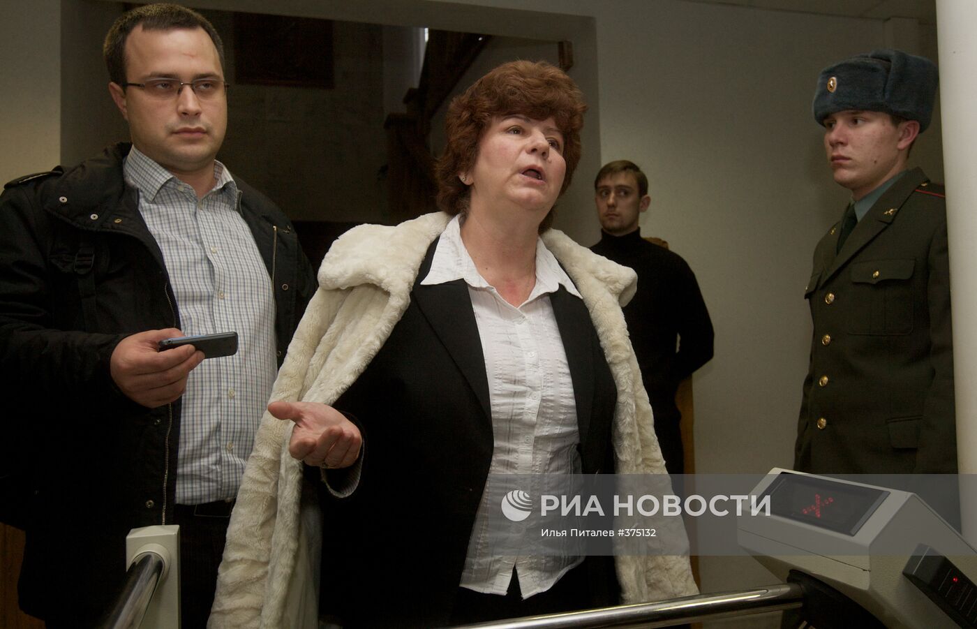 Оправданы обвиняемые в деле об убийстве А. Политковской