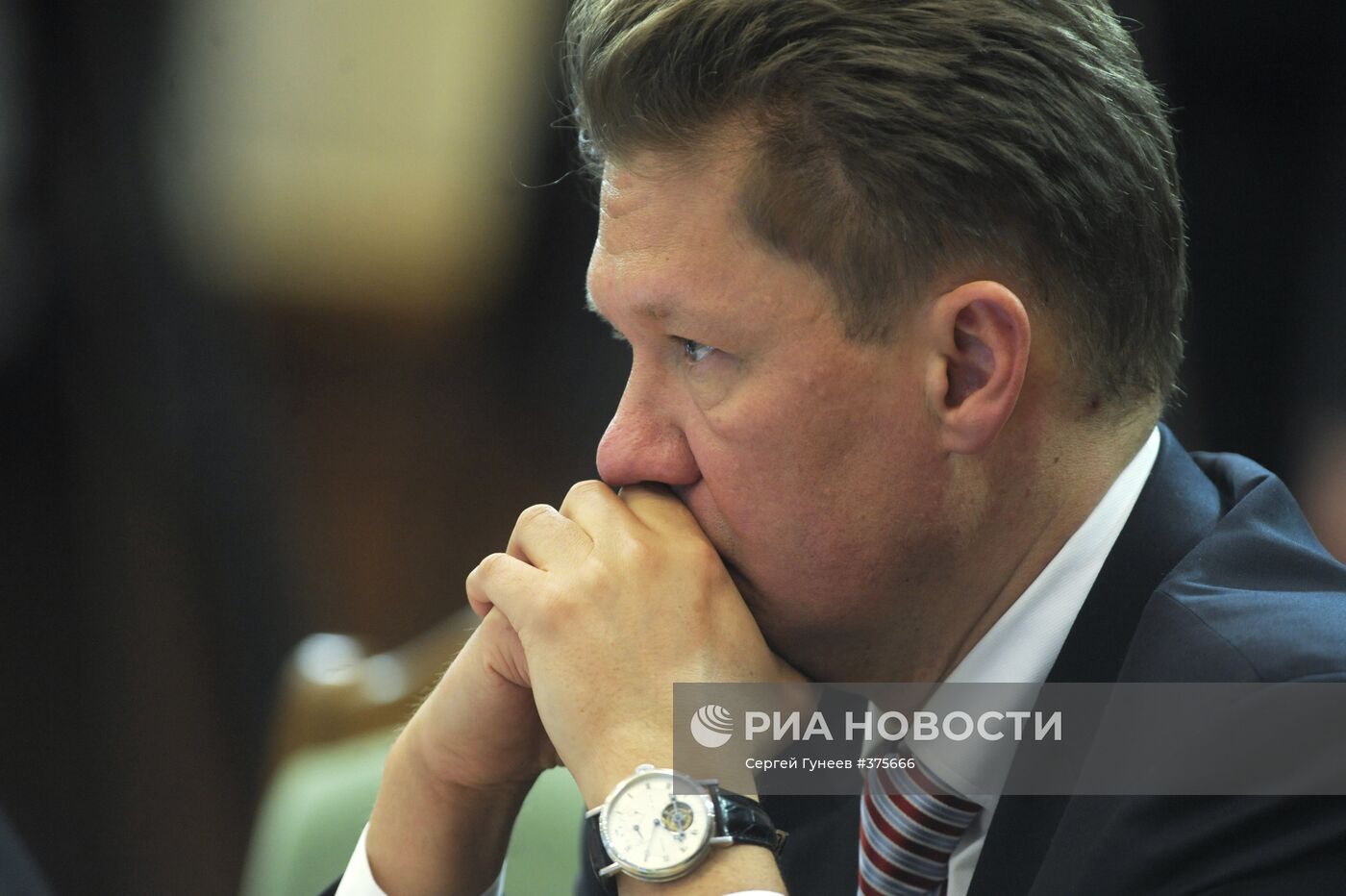 Д.Медведев провел совещание в Южно-Сахалинске