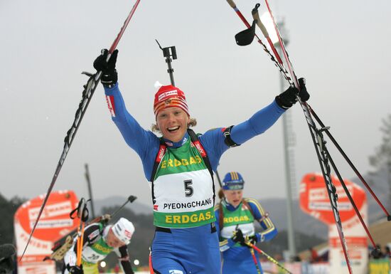 О.Зайцева победила в масс-старте на чемпионате мира по биатлону