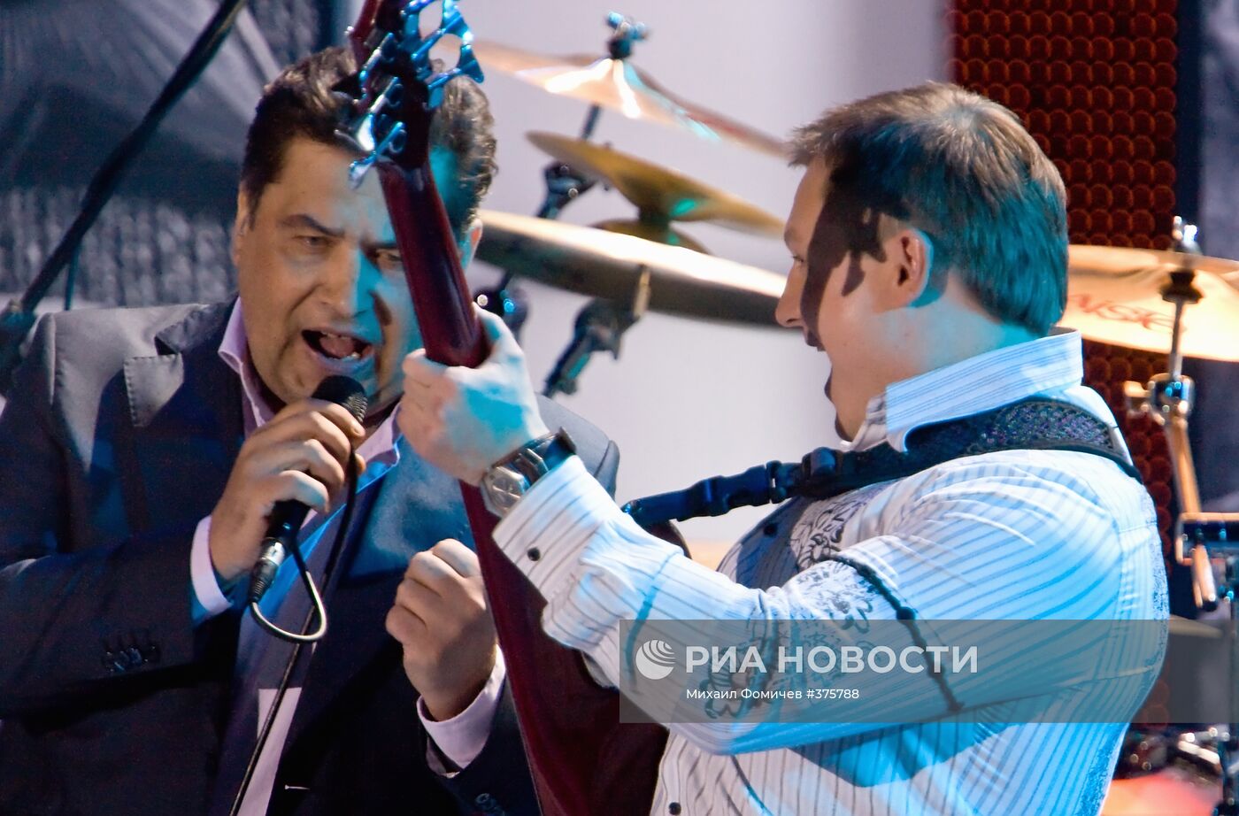 Юбилейный концерт группы «Любэ» прошел в Кремлевском дворце