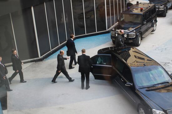 Премьер-министр РФ В.Путин посетил агентство "РИА Новости"