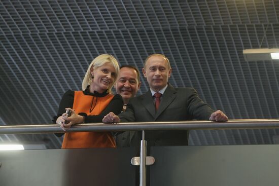 Премьер-министр РФ В.Путин посетил агентство "РИА Новости"