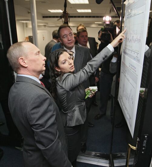 Премьер-министр РФ В.Путин посетил агентство "РИА Новости"