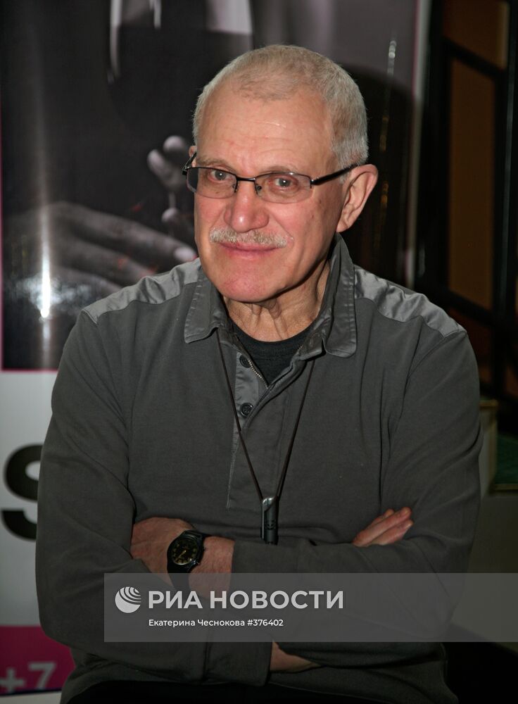 Режиссер Александр Митта