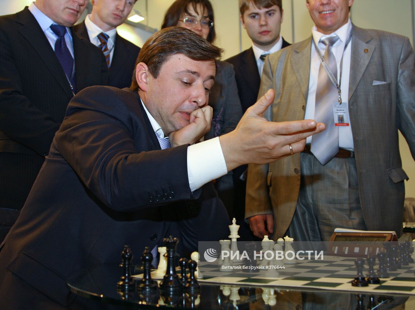 Александр Хлопонин