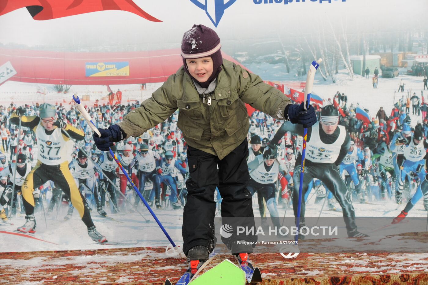 Лыжные гонки и масленичные гуляния в Москве