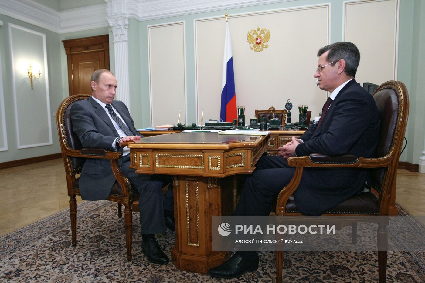 Премьер-министр РФ В. Путин и А. Жилкин