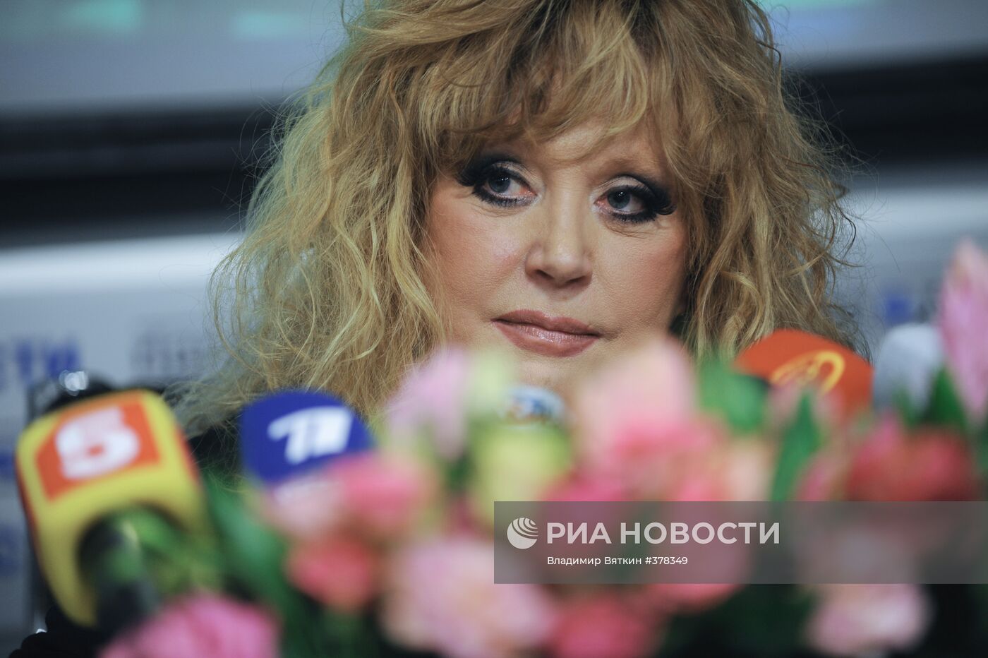 Певица Алла Пугачева в агентстве РИА Новости