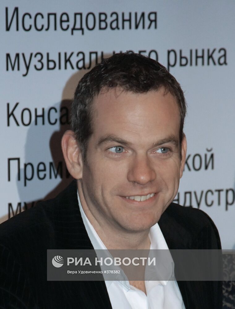 Канадский певец Гару