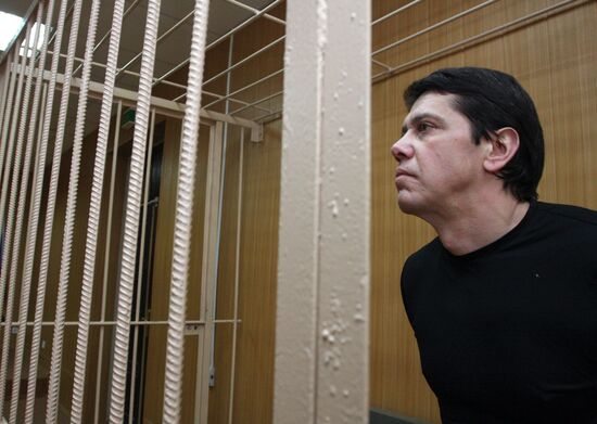 Оглашение приговора журналисту Олегу Лурье