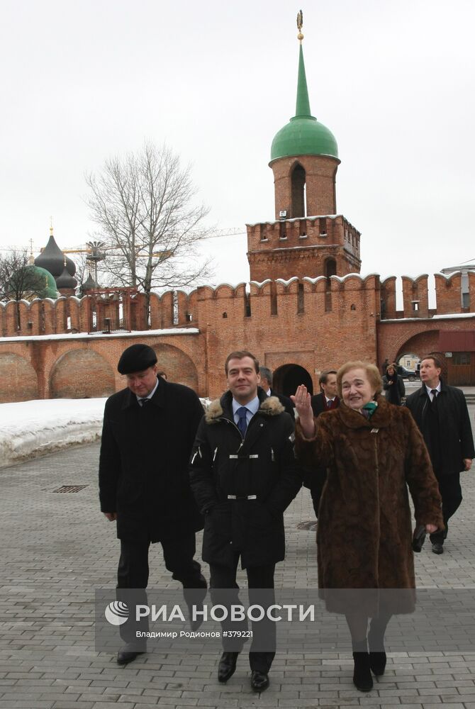 Президент России Дмитрий Медведев с рабочей поездкой в Туле