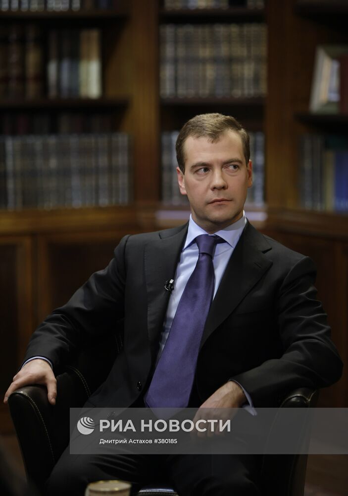 Д.Медведев дал телеинтервью "Первому каналу"