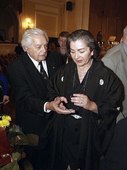 Юрий Любимов с супругой