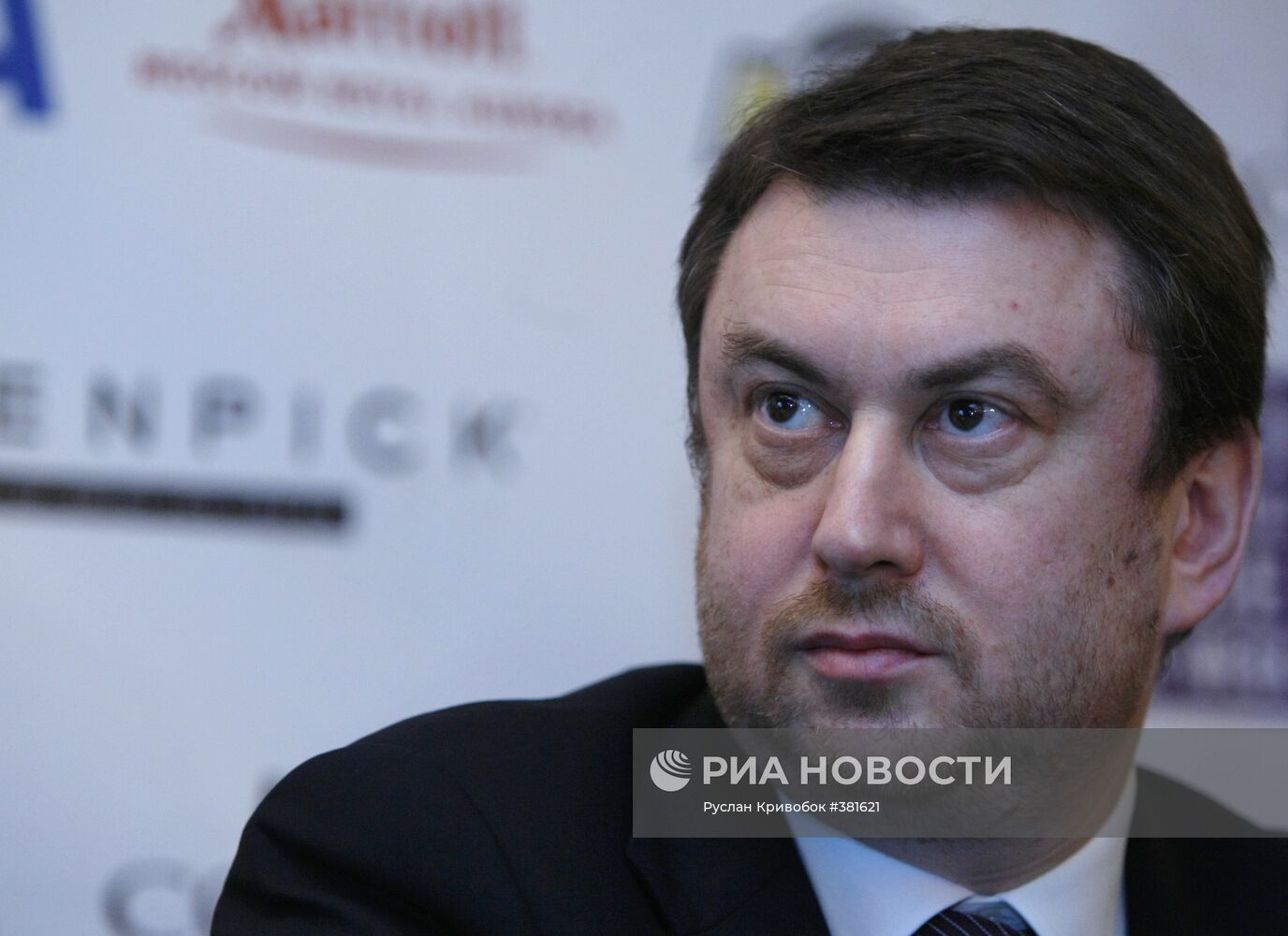 Александр Достман