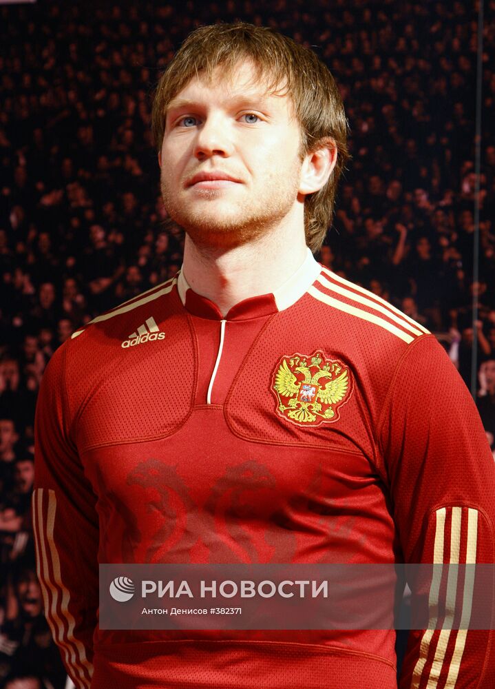 Футболист Иван Саенко