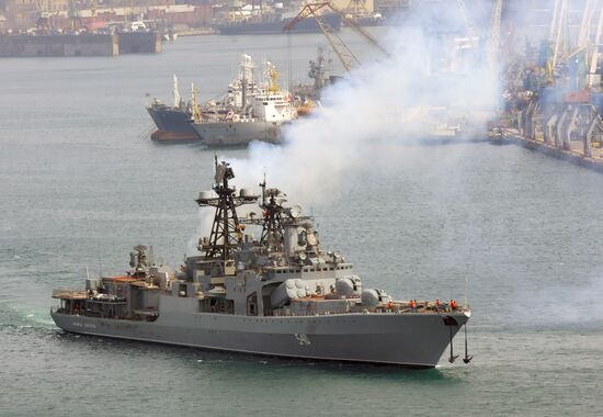Проводы отряда кораблей Тихоокеанского флота РФ во Владивостоке