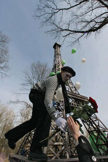 В Калининградской области отметили День рождения Эйфелевой башни