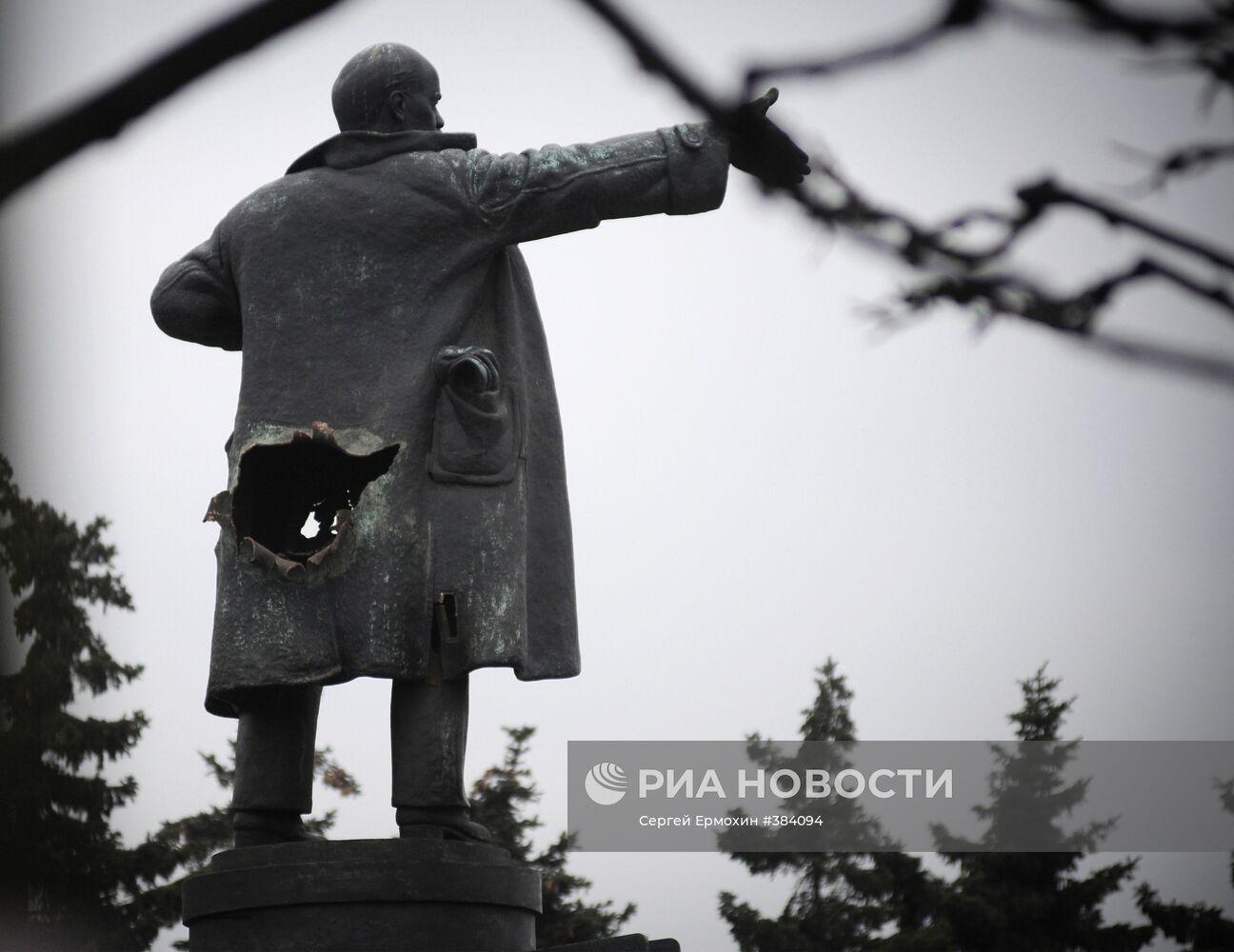 В Санкт-Петербурге взорвали памятник Ленину