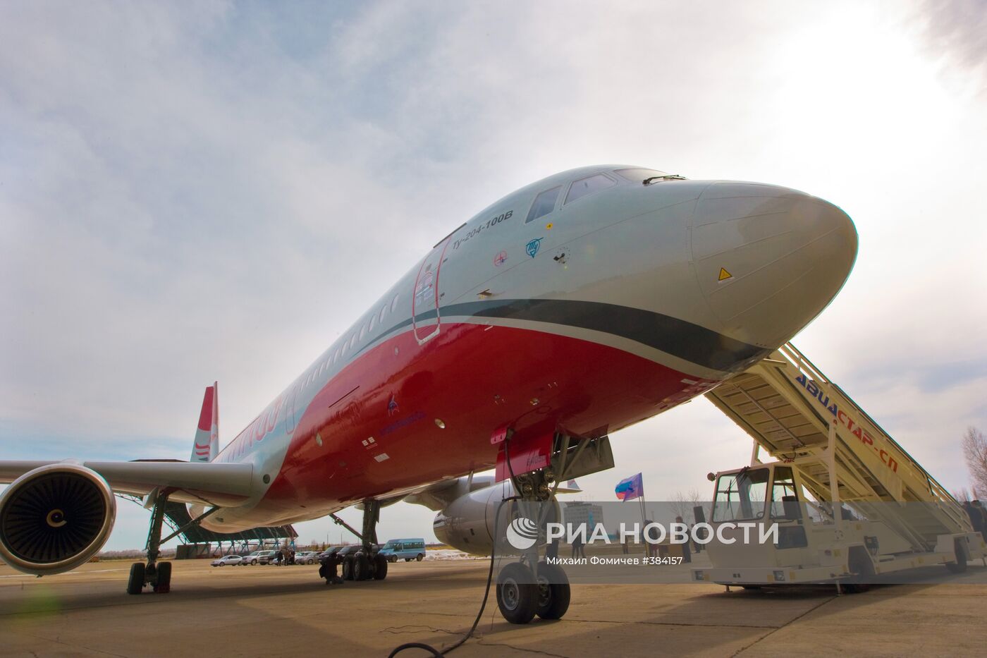 Самолет "Ту-204" передан авиакомпании Red Wings