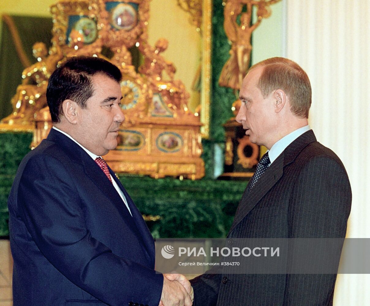 В.Путин и С.Ниязов