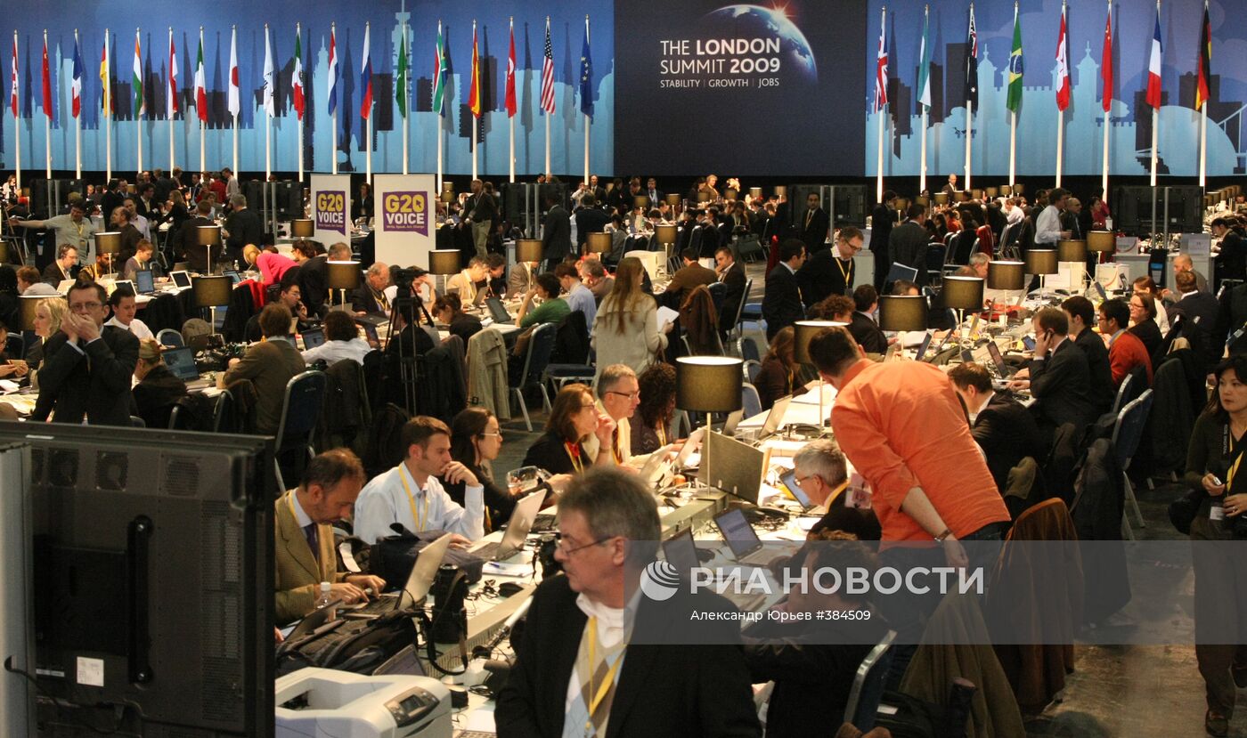 Работа пресс-центра саммита G20 в Лондоне