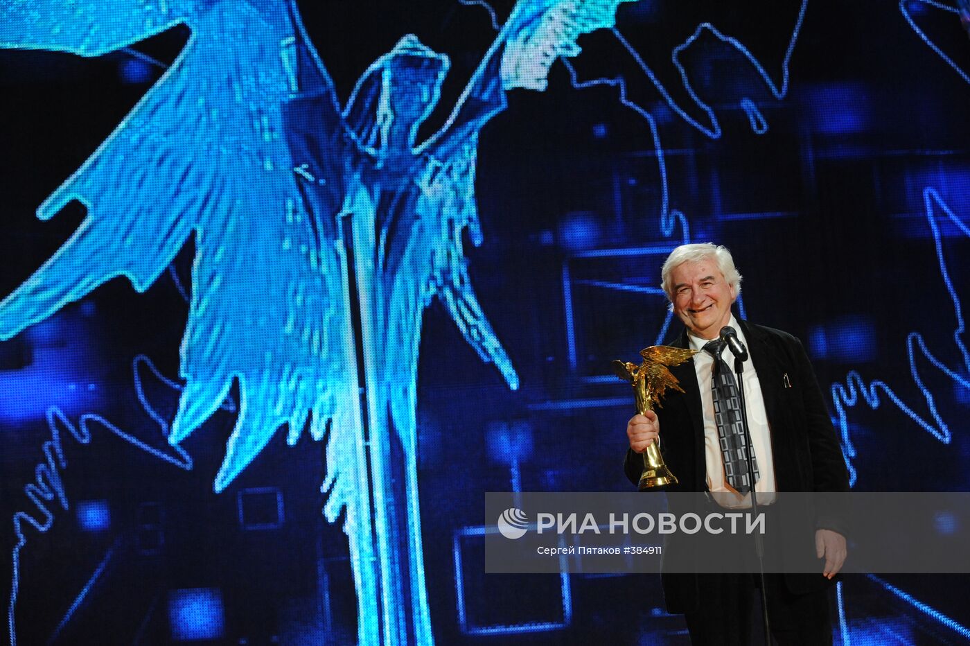 Национальная кинематографическая премия России "Ника"