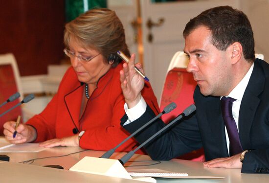 Совместная пресс-конференция Д. Медведева и М. Бачелет