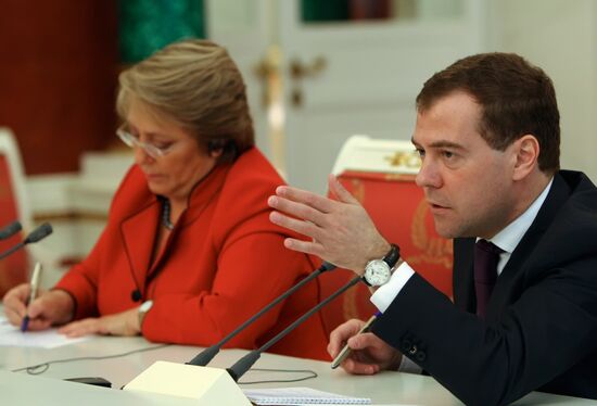 Совместная пресс-конференция Д. Медведева и М. Бачелет