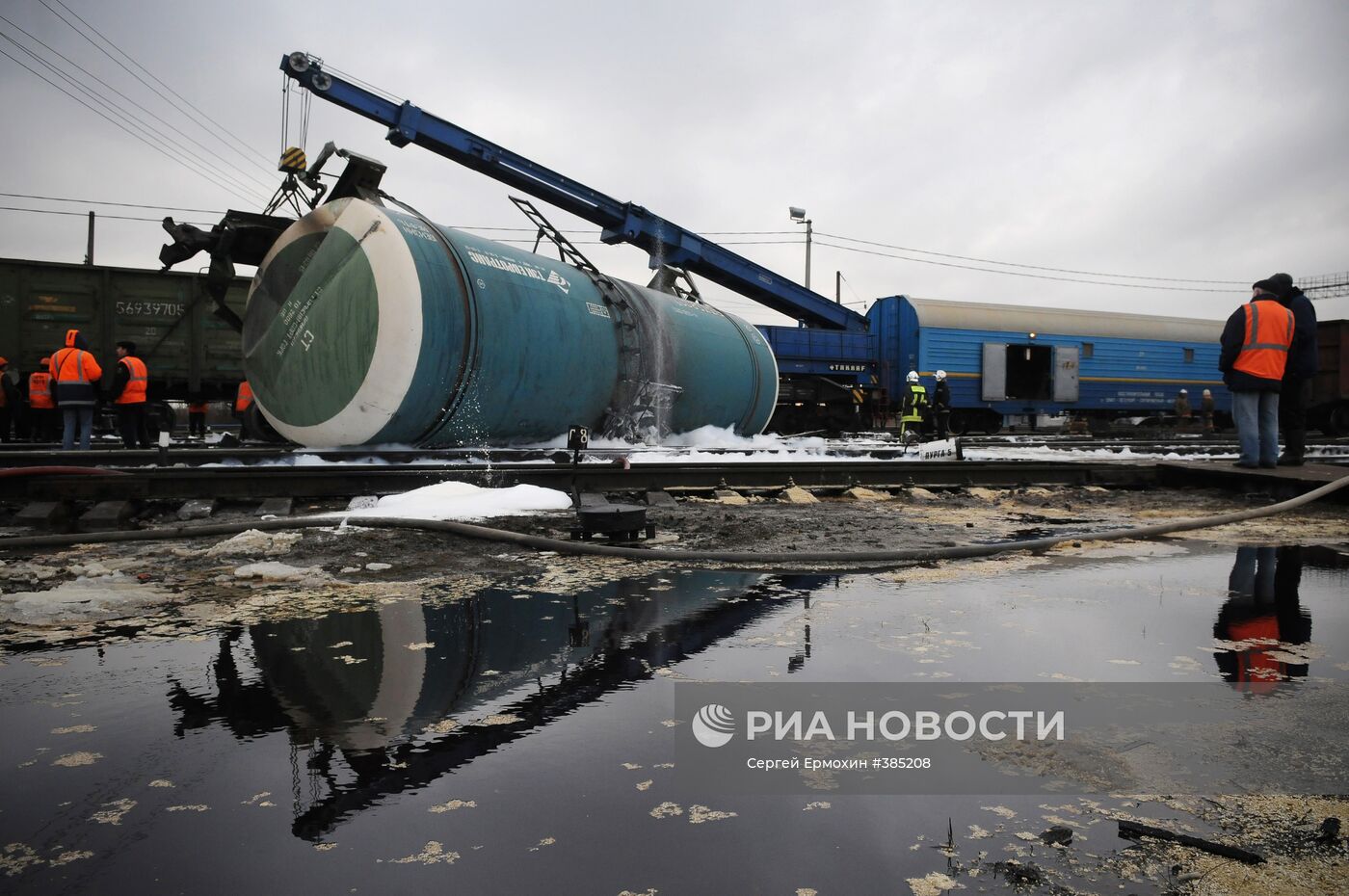 Железнодорожная авария на станции Шушары под Санкт-Петербургом