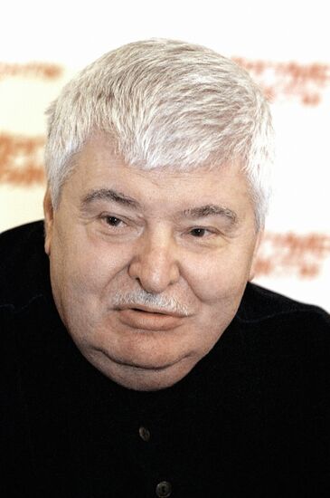 Председатель общественного совета РСДП Г.Попов