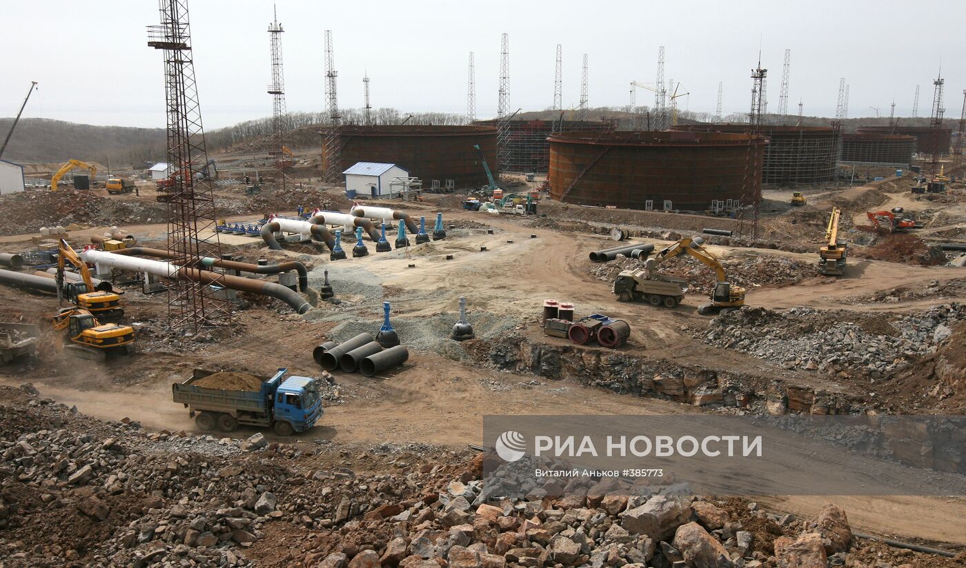 Строительство спецморнефтепорта в бухте Козьмино