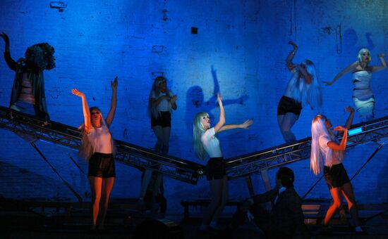 Новый спекталь Театра на Таганке "Сказки"