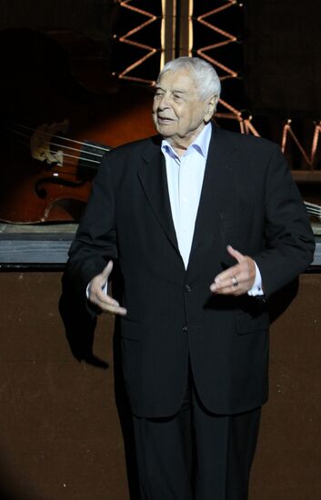 Новый спекталь Театра на Таганке "Сказки"