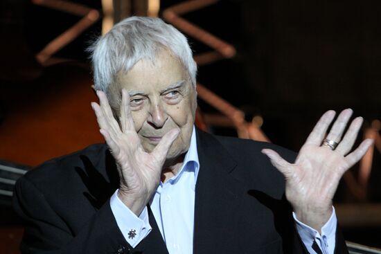 Новый спекталь Театра на Таганке "Сказки"