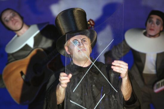 Новый спекталь Театра на Таганке "Сказки"