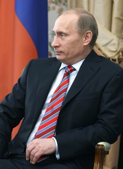 Встреча премьер-министра РФ В.Путина с Нури аль-Малики
