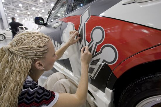 Открытие выставки MOSCOW DREAMCAR SHOW 2009 в Москве