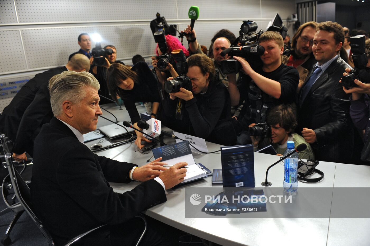 Пресс-конференция Дэвида Линча в РИА Новости