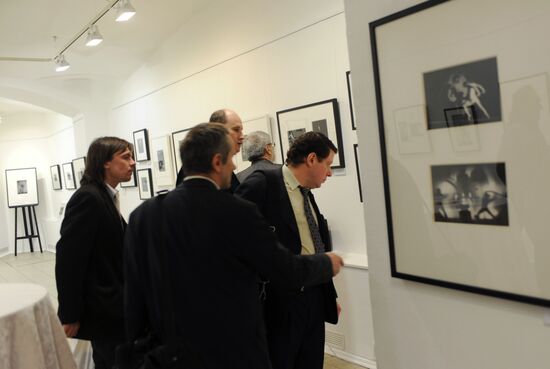 Вернисаж "Анатолий Гаранин. Фототеатр Таганка"