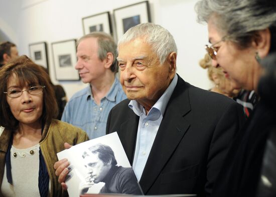 Вернисаж "Анатолий Гаранин. Фототеатр Таганка"