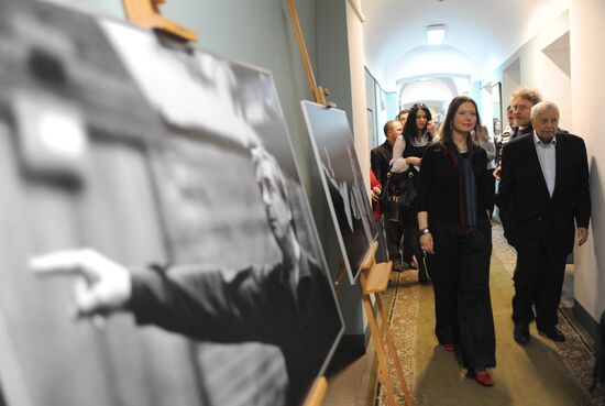 Юрий Любимов, Анастасия Давыдова