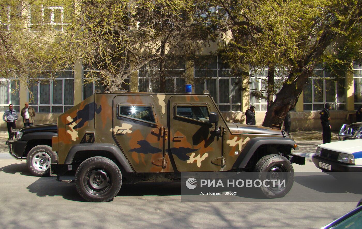 Неизвестный открыл стрельбу в Азербайджанской нефтяной академии