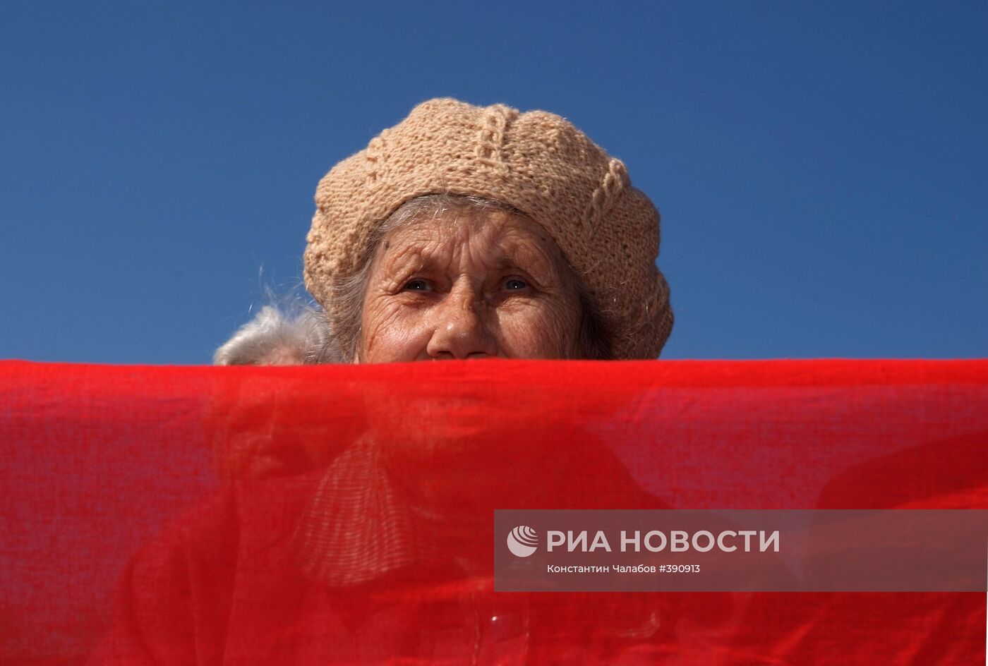 Праздничная демонстрация в Великом Новгороде