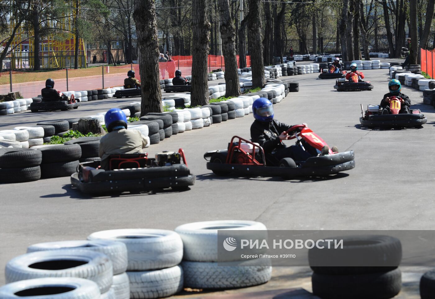 В парке аттракционов на ВВЦ