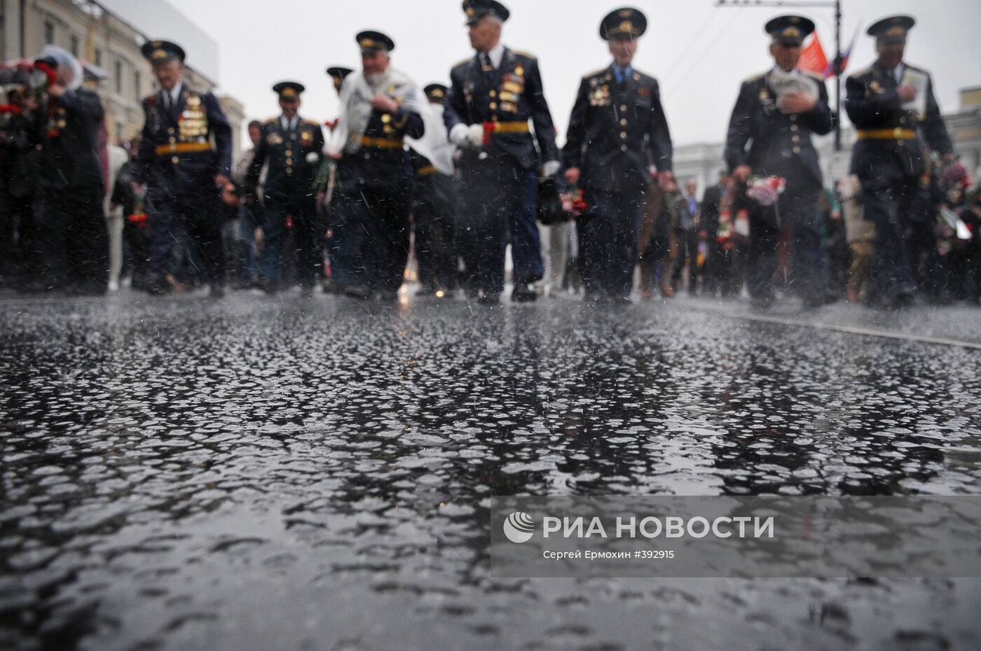 Шествие ветеранов в Санкт-Петербурге