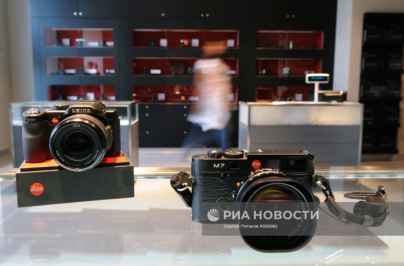 Крупнейший салон компании Leica Camera AG открылся в Москве