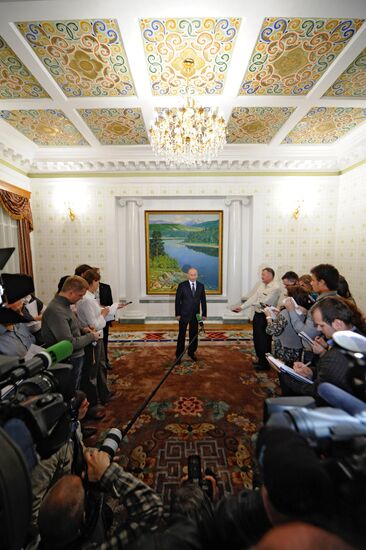 Пресс-конференция В. Путина в Монголии