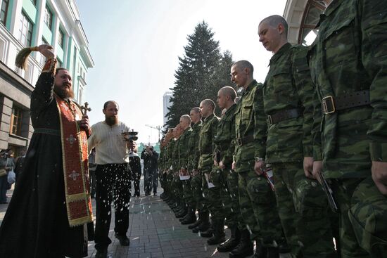 В Новосибирске проводили призывников в Президентский полк