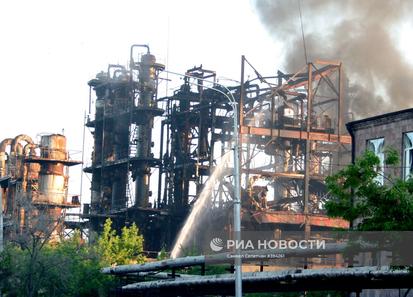 Пожар на каучуковом заводе "Наирит" в Ереване
