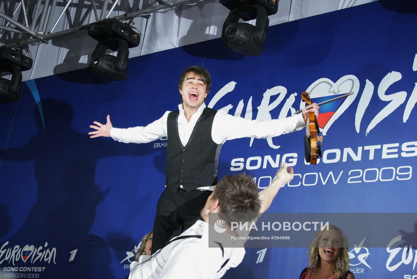 Пресс-конференция победителя "Евровидения-2009" А.Рыбака